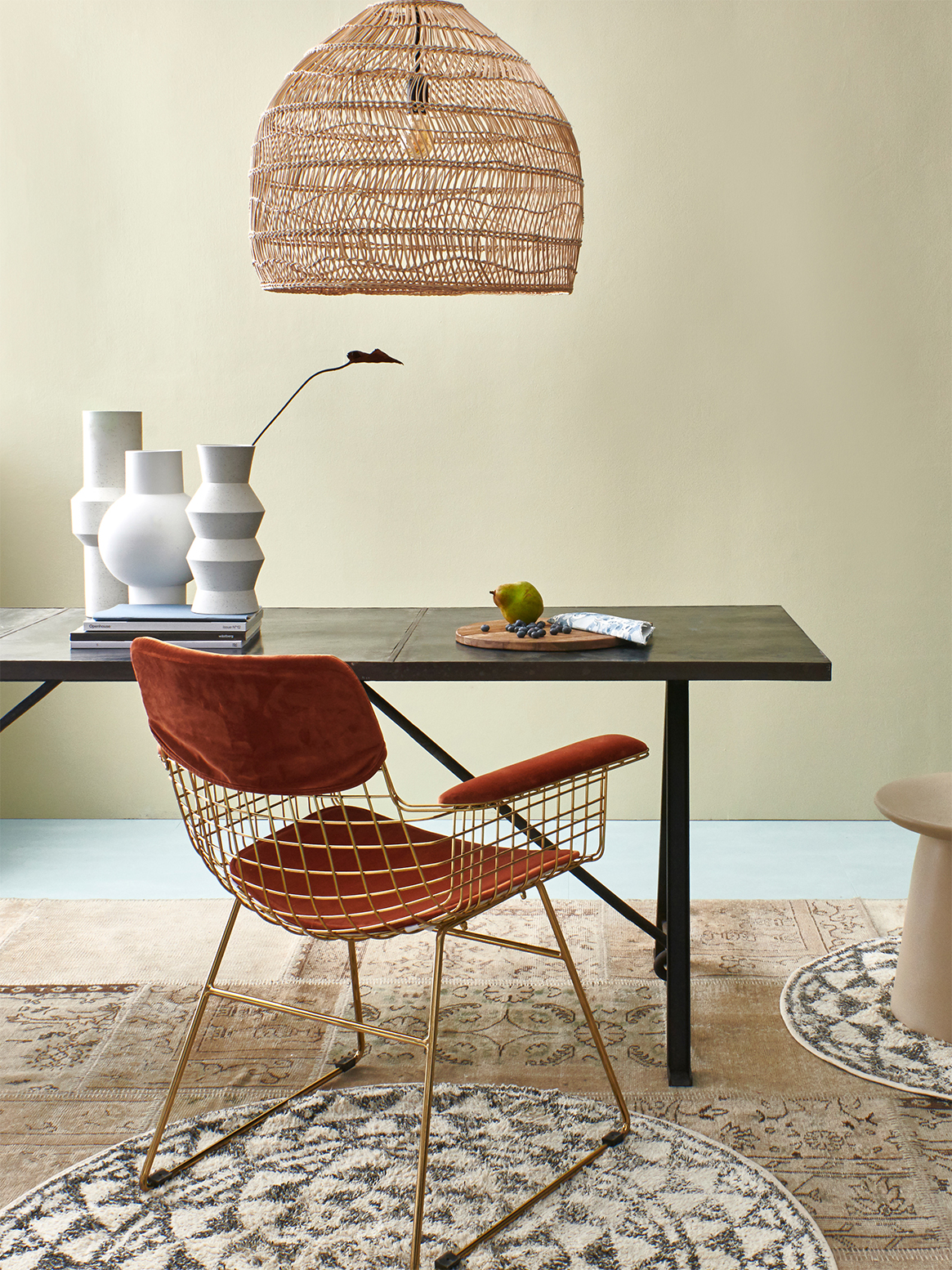 metal wire chair with arms brass HKliving